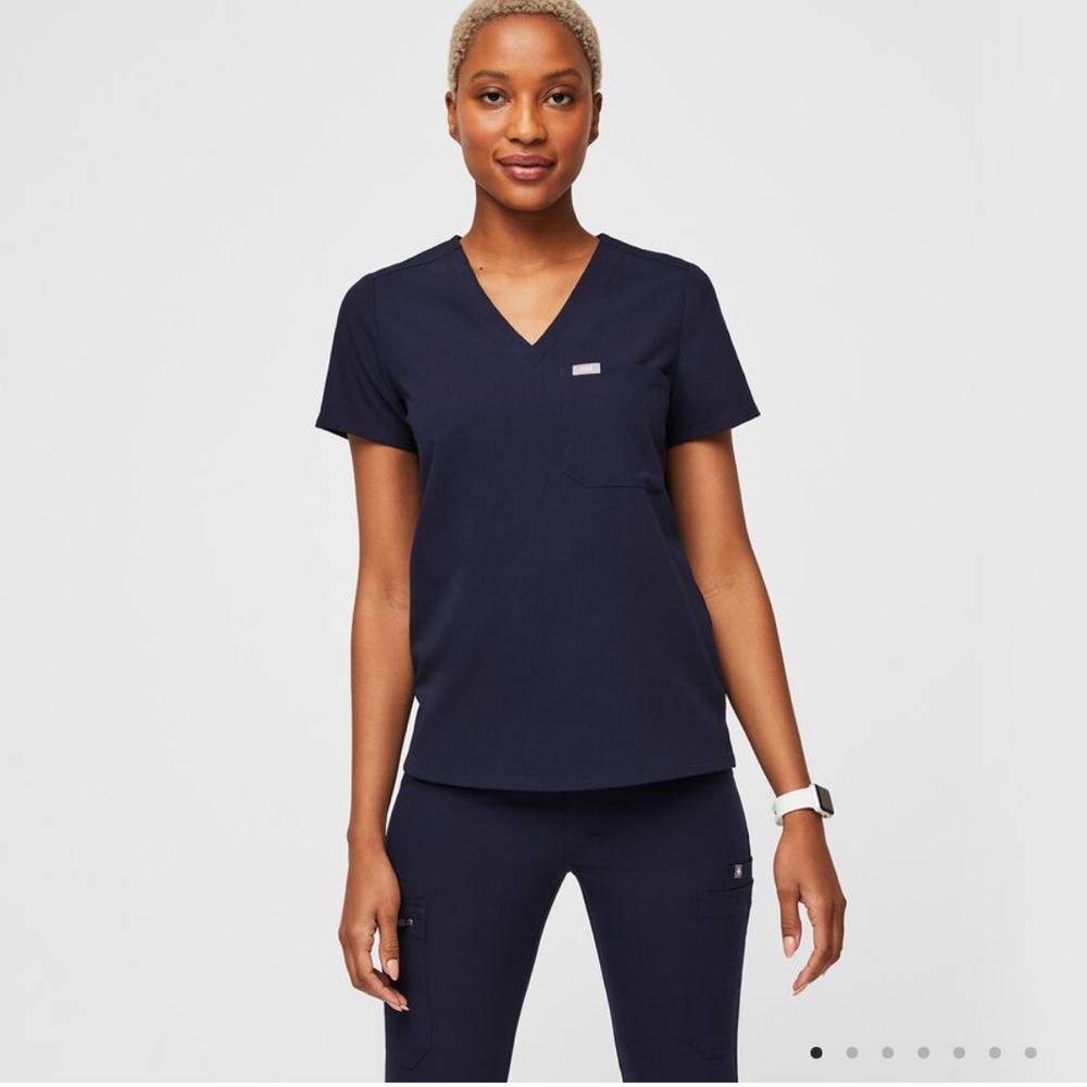 FIGS Catarina Scrub Top Small